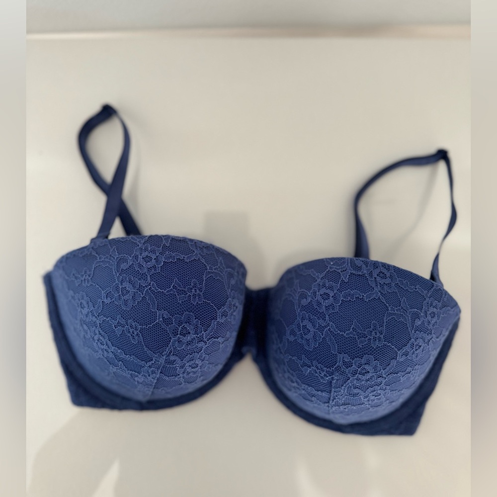 Victoria’s Secret multi way strapless push-up bra 34DD